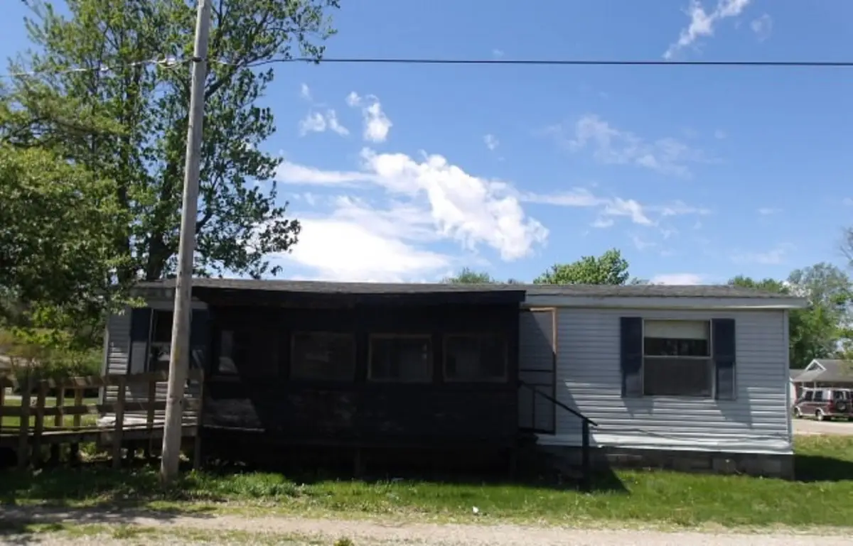 406 E Van Buren Street, Paris, IL 61944 - #1