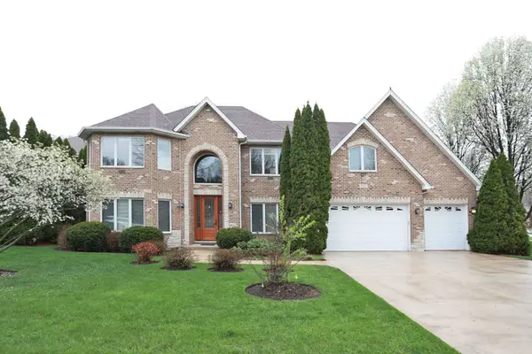 310 Jennifer Lane, Roselle, IL 60172