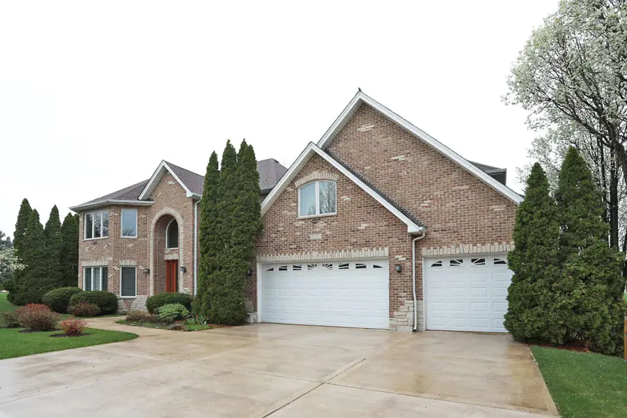 310 Jennifer Lane, Roselle, IL 60172 - #2