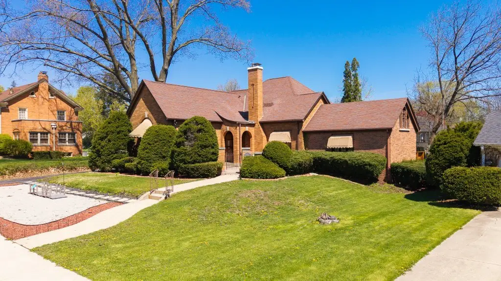 1125 Cedar Avenue, Elgin, IL 60120 - #1