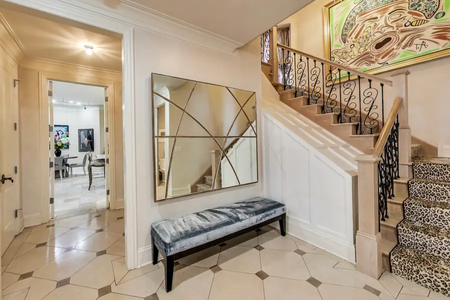 1919 S Prairie Avenue #3, Chicago, IL 60616 - #2