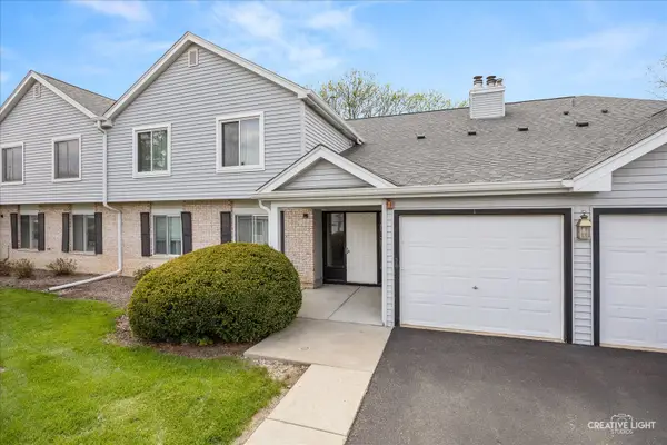 7020 Brighton Court #204, Woodridge, IL 60517