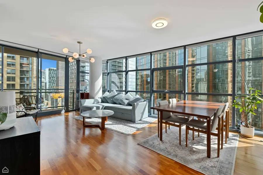 201 N Westshore Drive #2508, Chicago, IL 60601 - #2