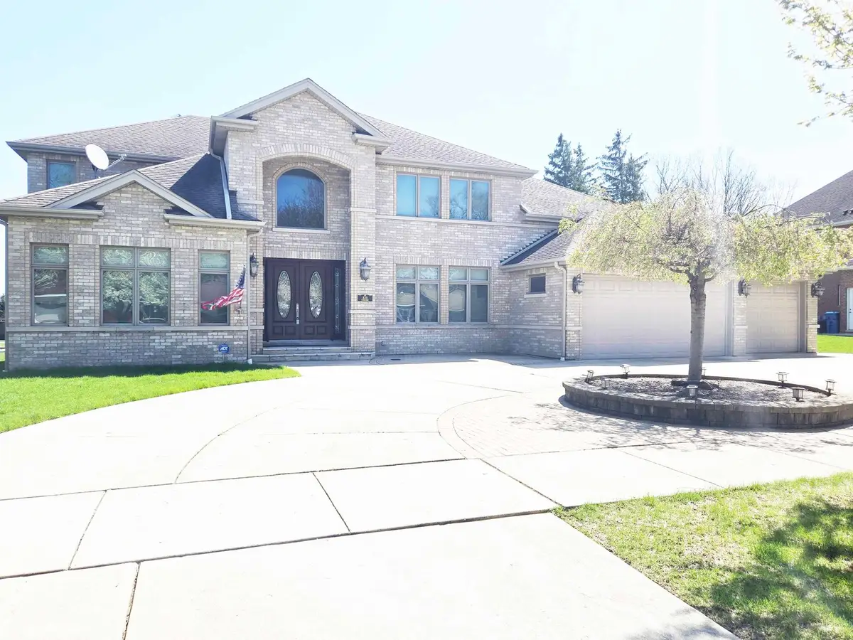 839 Parkside Avenue N, Itasca, IL 60143 - #1