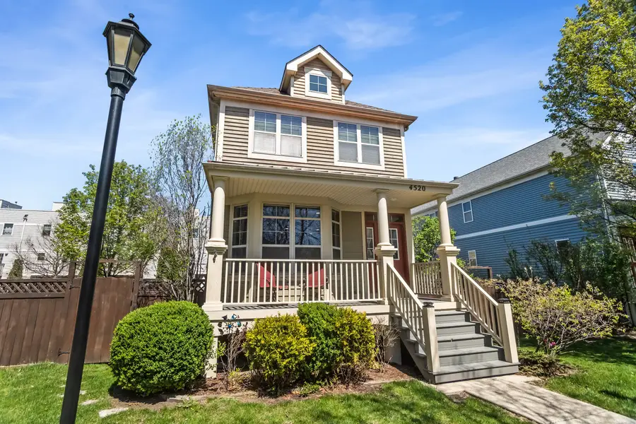 4520 W Larchmont Avenue, Chicago, IL 60641 - #2