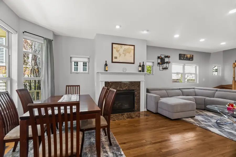 4520 W Larchmont Avenue, Chicago, IL 60641 - #3