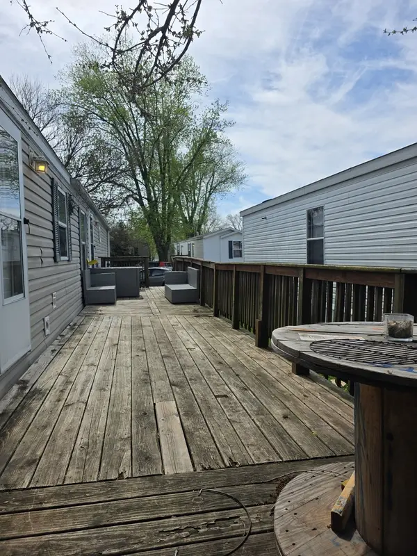 725 Michelle Drive, Chicago Heights, IL 60411