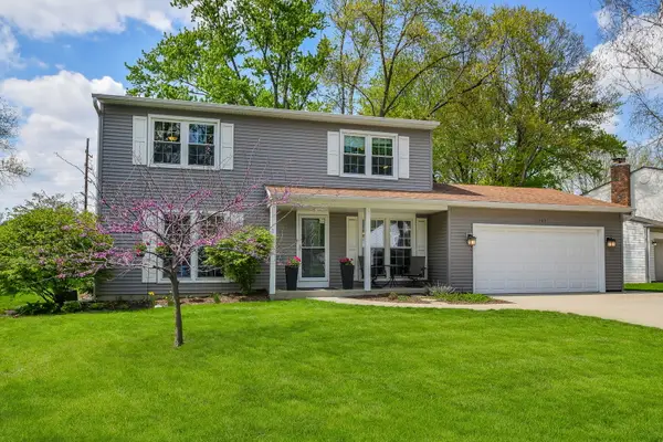 1702 La Palma Court, Wheaton, IL 60189