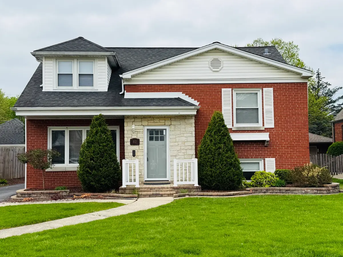 812 S Catherine Avenue, La Grange, IL 60525 - #1