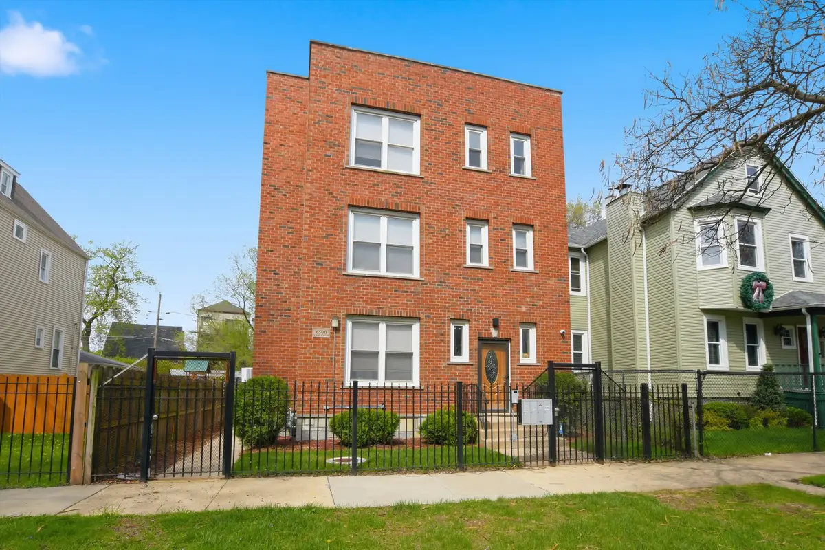 6500 S Dorchester Avenue, Chicago, IL 60637 - #1