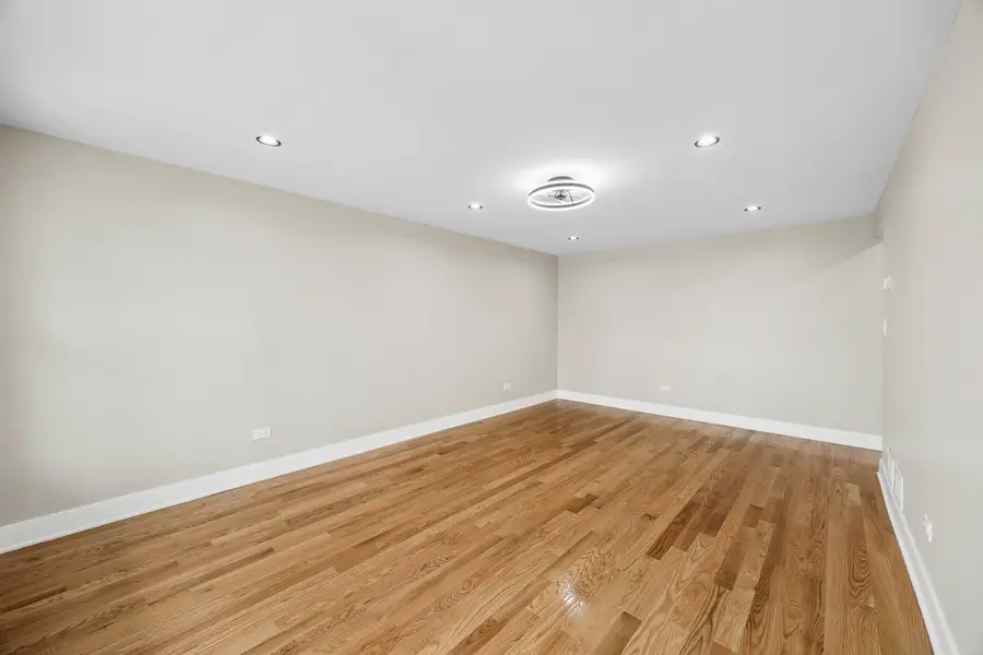 12621 S Wood Street, Calumet Park, IL 60827 - #3