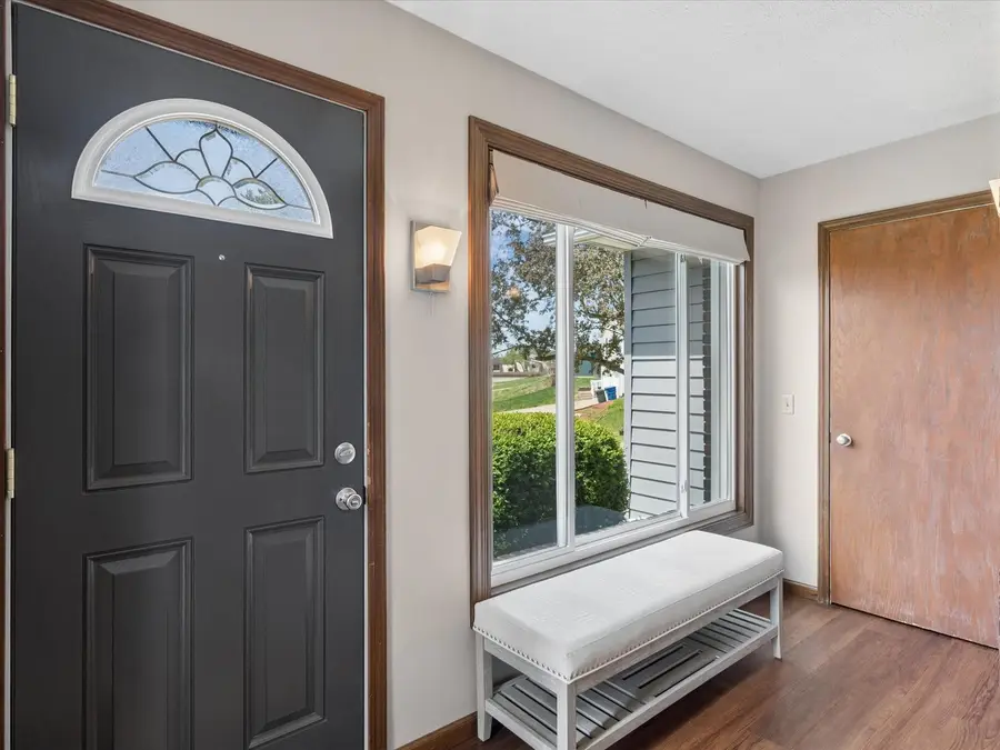 2604 E 34th Street Court, Davenport, IA 52807 - #2