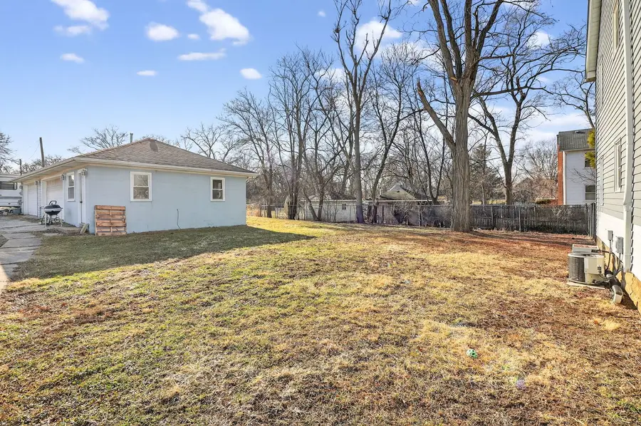 325 Oldfield Road, Downers Grove, IL 60516 - #3