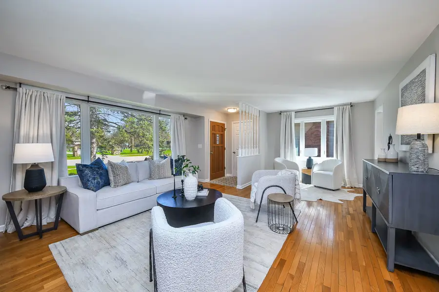 28W521 Warrenville Road, Warrenville, IL 60555 - #2