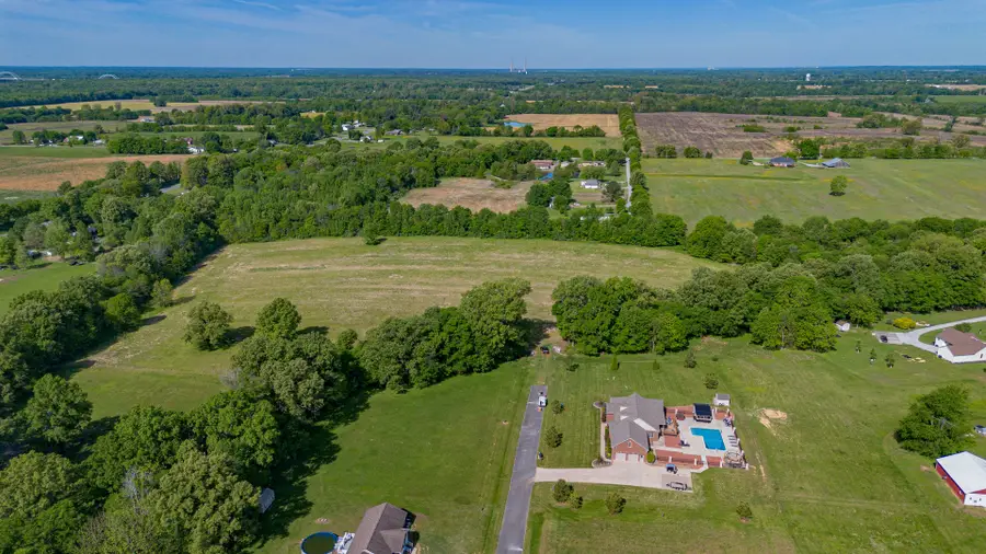 000 Adams Way, Metropolis, IL 62960 - #3