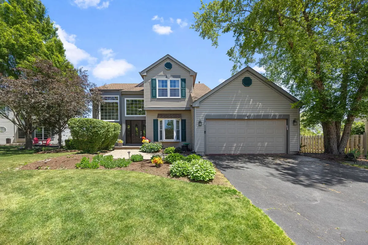 8 Elizabeth Court, Lake In The Hills, IL 60156 - #1