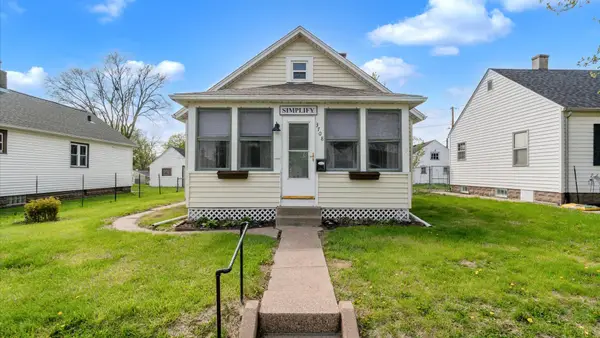 3708 N Fillmore Street, Davenport, IA 52806