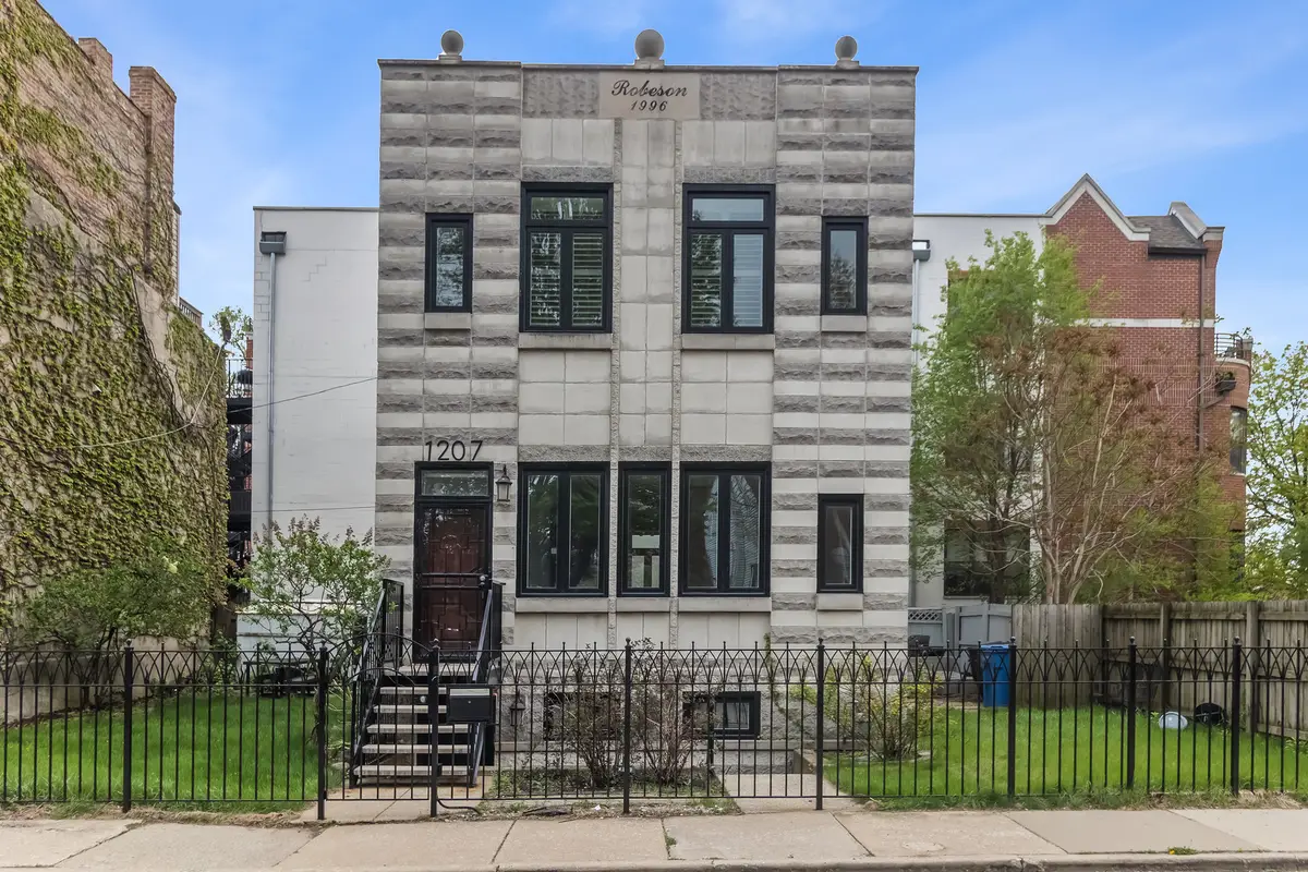 1207 E 44th Place, Chicago, IL 60653 - #1
