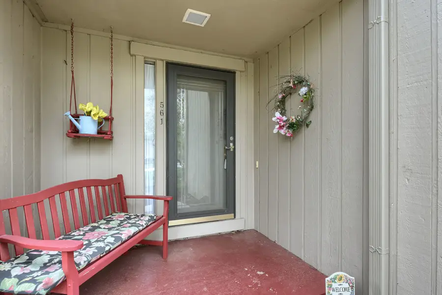 561 Old Barn Road, Lake Barrington, IL 60010 - #2