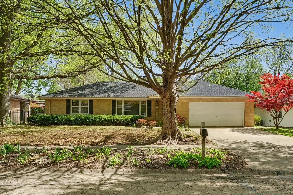 1105 Foothill Drive, Champaign, IL 61821 - #1