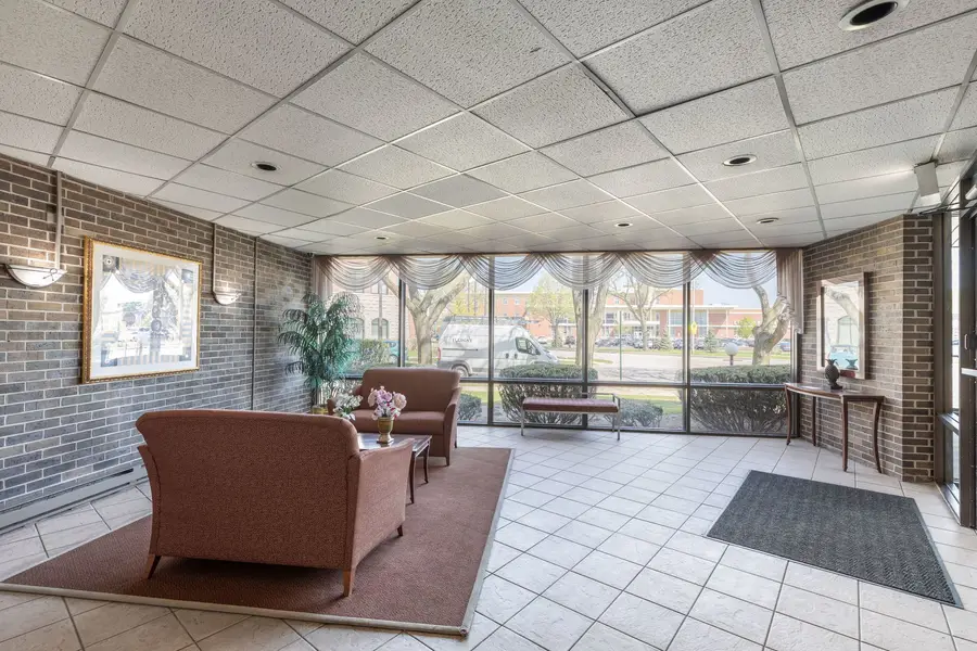 5019 Mulford Street #205, Skokie, IL 60077 - #2