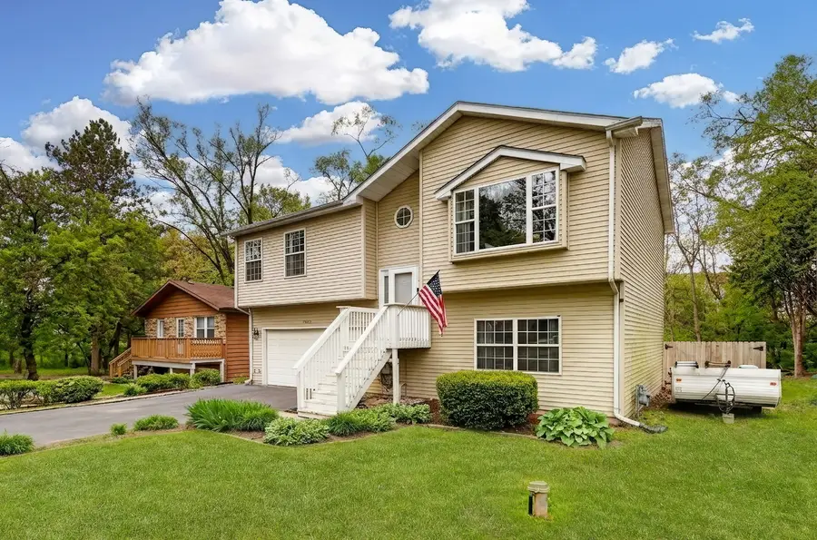 34782 N Oakside Avenue, Ingleside, IL 60041 - #3