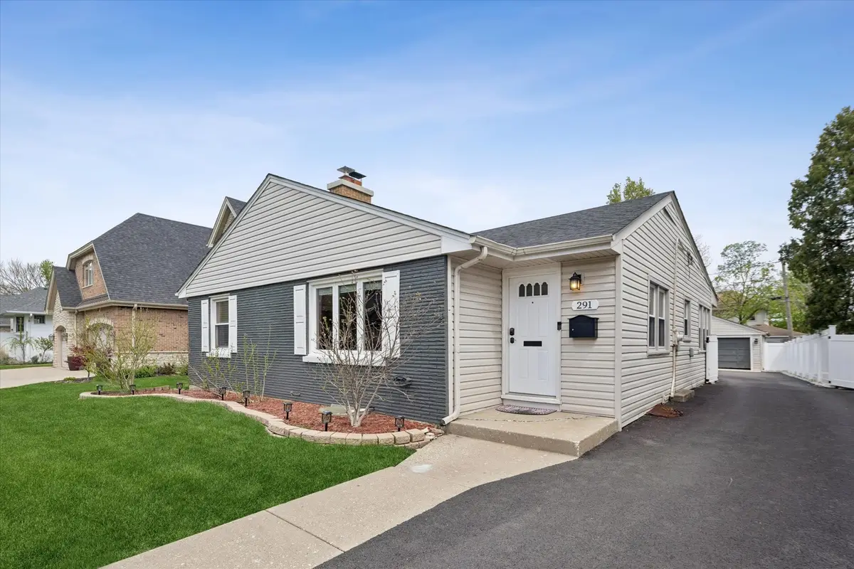 291 N Maple Avenue, Elmhurst, IL 60126 - #1