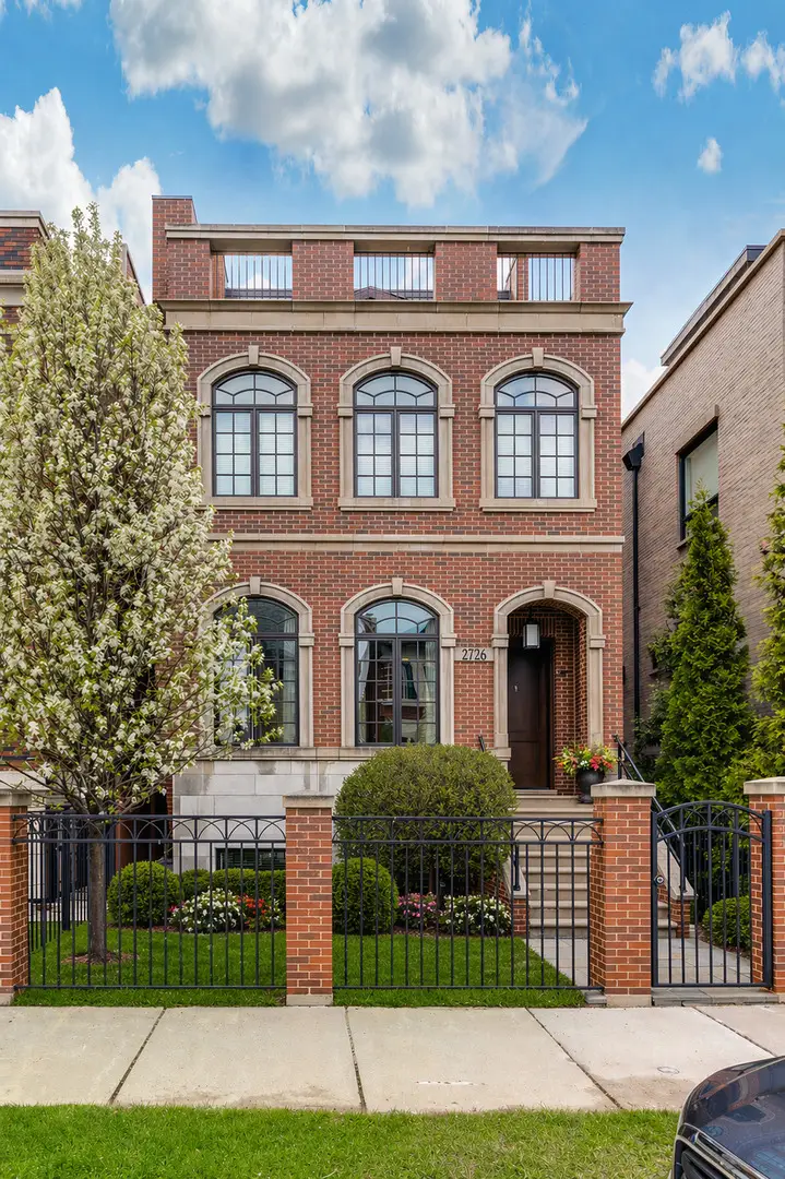 2726 N Lakewood Avenue, Chicago, IL 60614 - #1