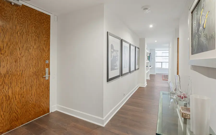 110 E Delaware Place #401, Chicago, IL 60611 - #2