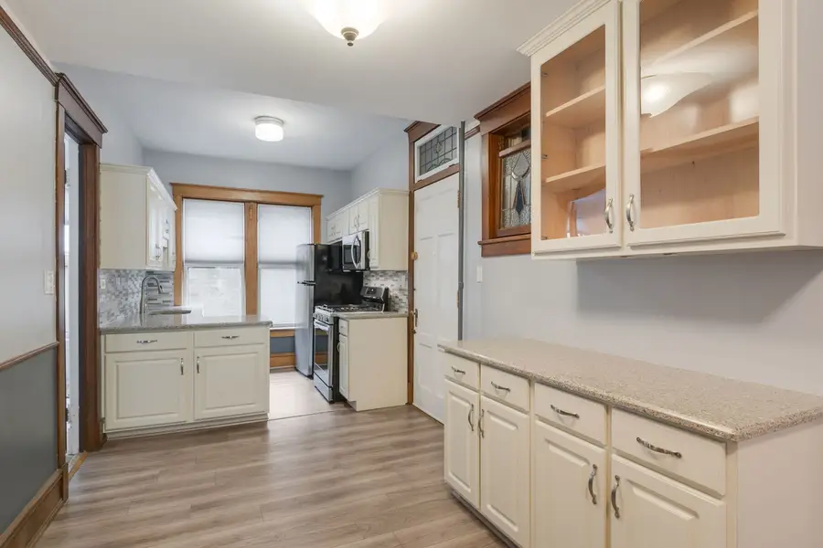 717 W Bittersweet Place #L1, Chicago, IL 60613 - #2