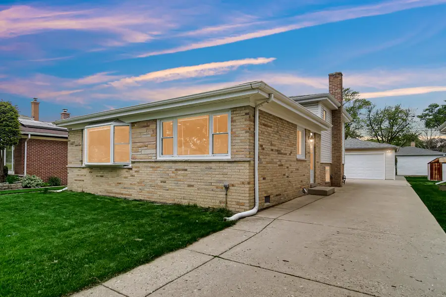9234 Linder Avenue, Morton Grove, IL 60053 - #2