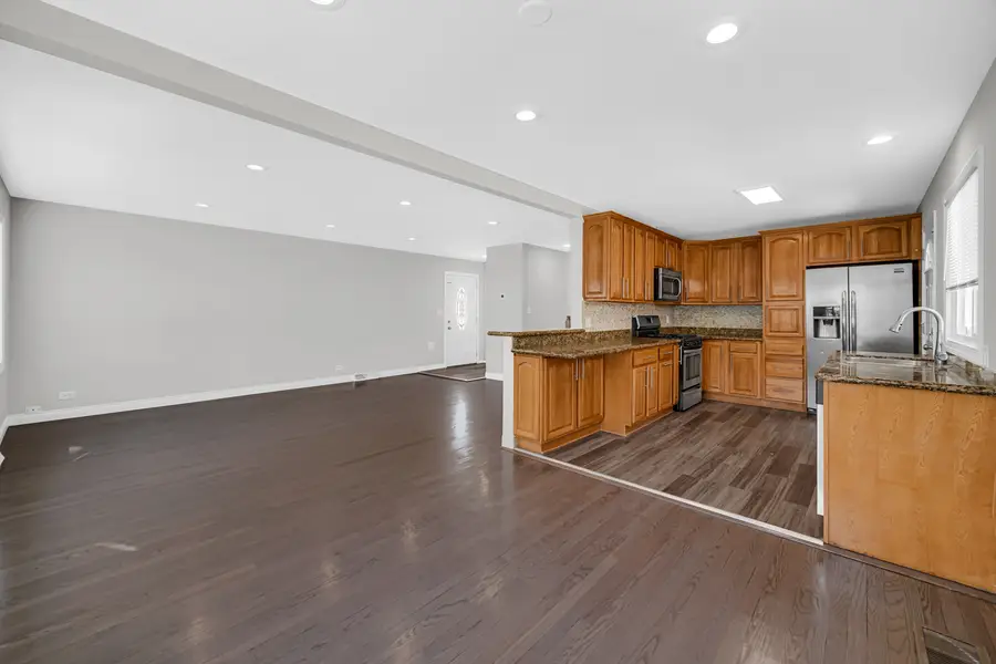 9234 Linder Avenue, Morton Grove, IL 60053 - #3