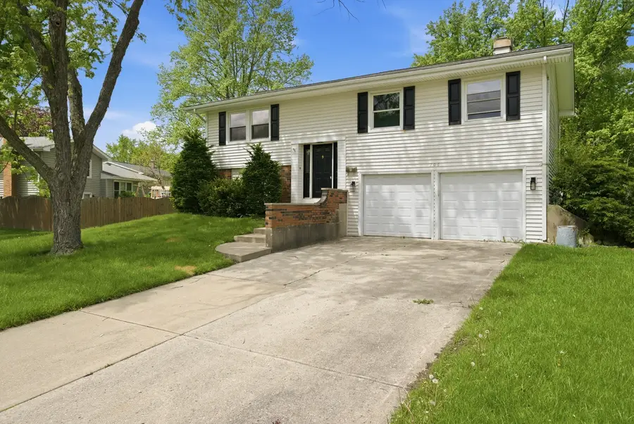 2S206 Mayfield Lane, Glen Ellyn, IL 60137 - #2