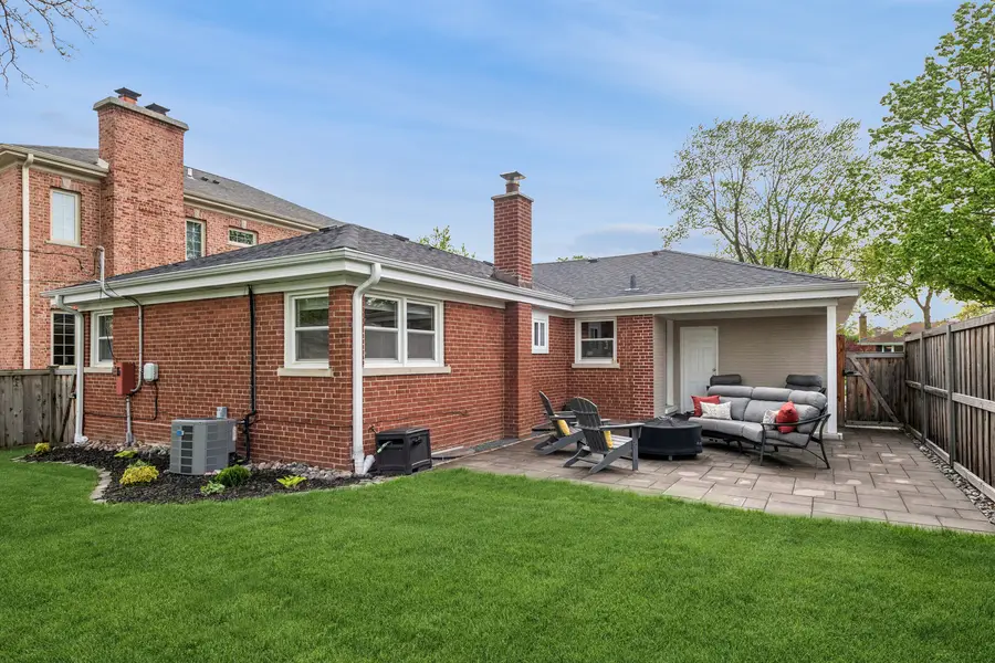 741 N Lincoln Avenue, Park Ridge, IL 60068 - #2