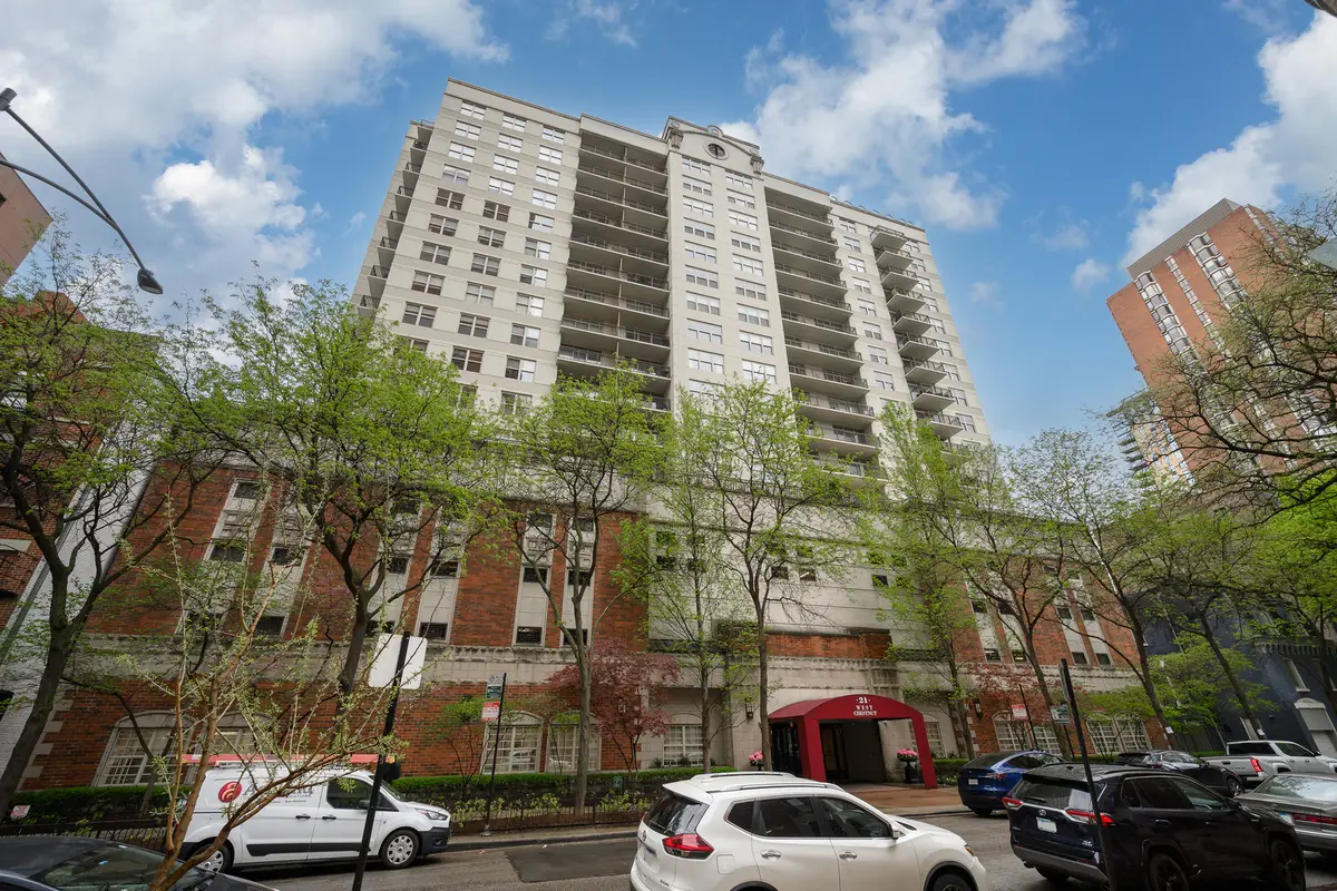 21 W Chestnut Street #901, Chicago, IL 60610 - #1