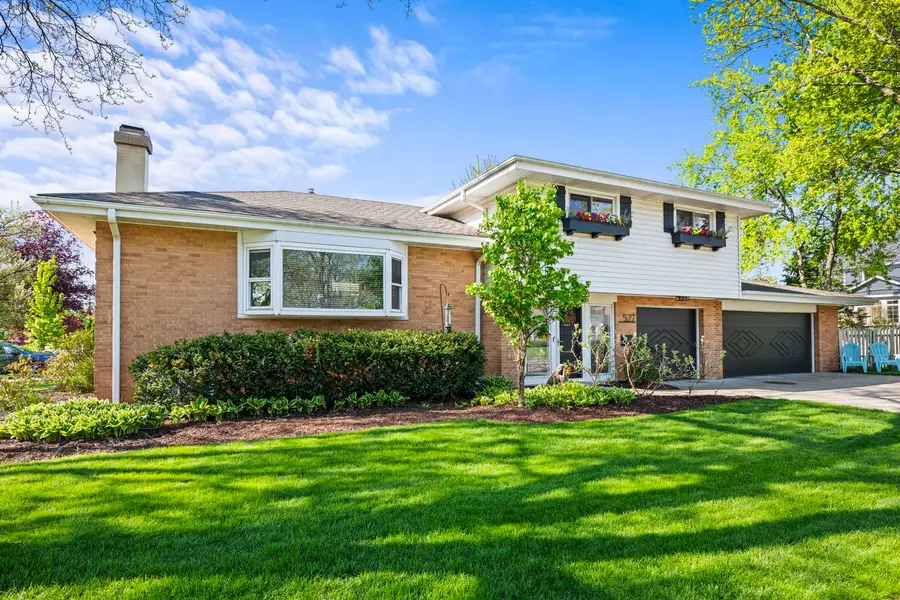 527 Cumnor Court, Deerfield, IL 60015 - #2