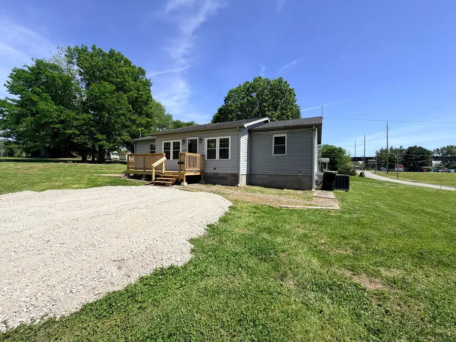 517 W 4th Street, Metropolis, IL 62960 - #3