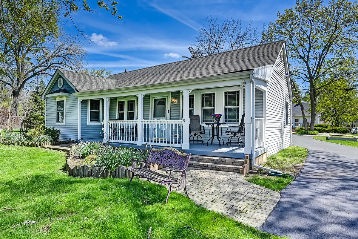 223 S Grant Street, Westmont, IL 60559 - #1