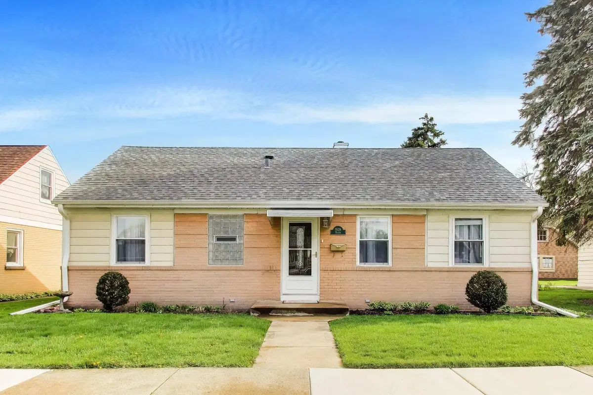 9529 Monroe Avenue, Brookfield, IL 60513 - #1