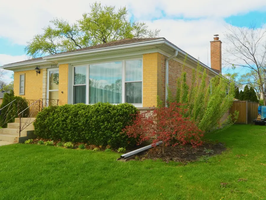 8400 N Osceola Avenue, Niles, IL 60714 - #2