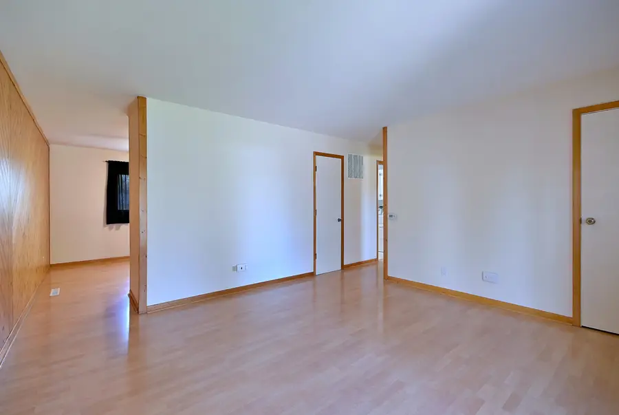 377 E Montana Avenue, Glendale Heights, IL 60139 - #3