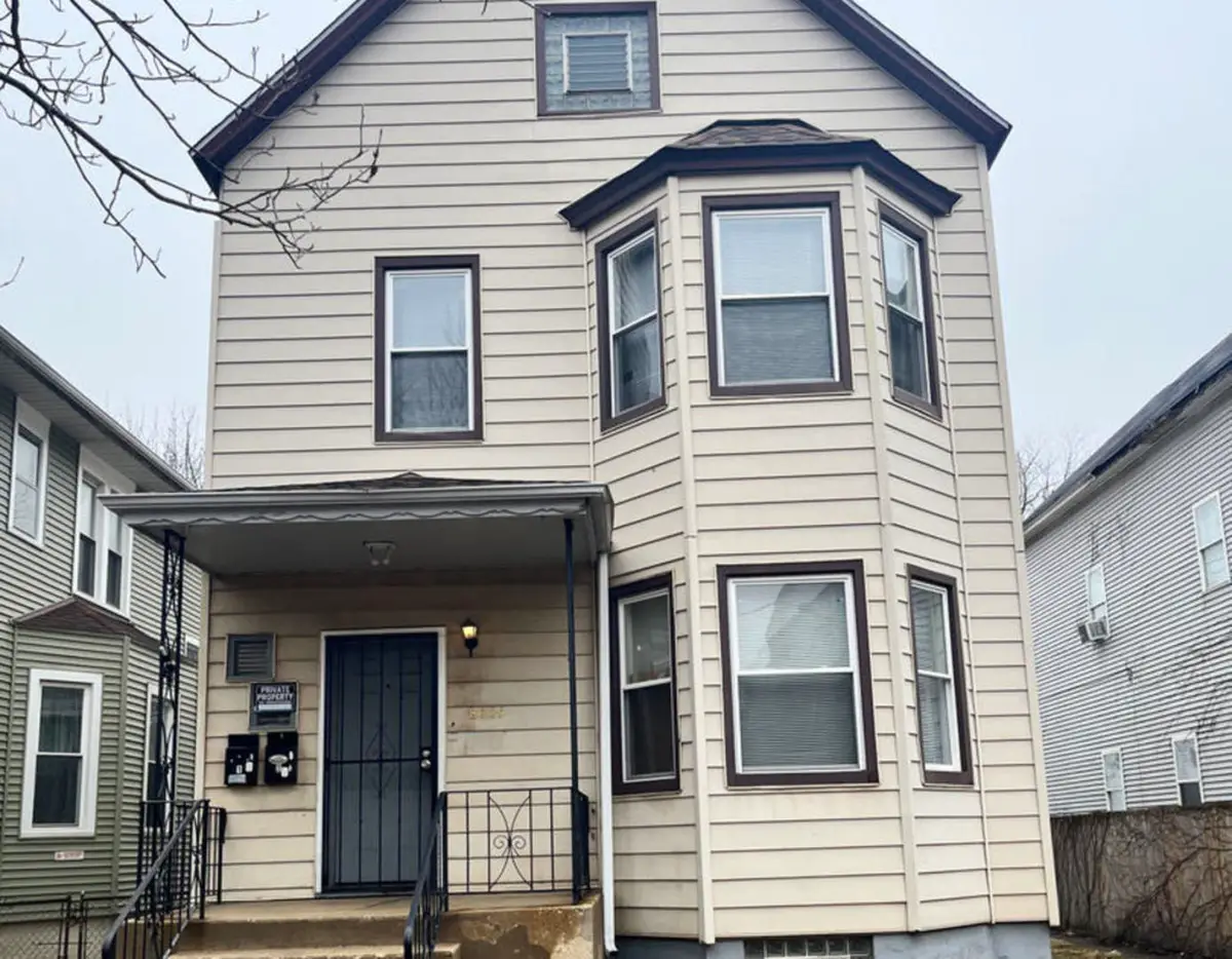 8329 S Burnham Avenue, Chicago, IL 60617 - #1