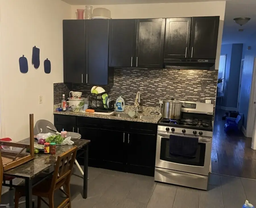 8329 S Burnham Avenue, Chicago, IL 60617 - #3