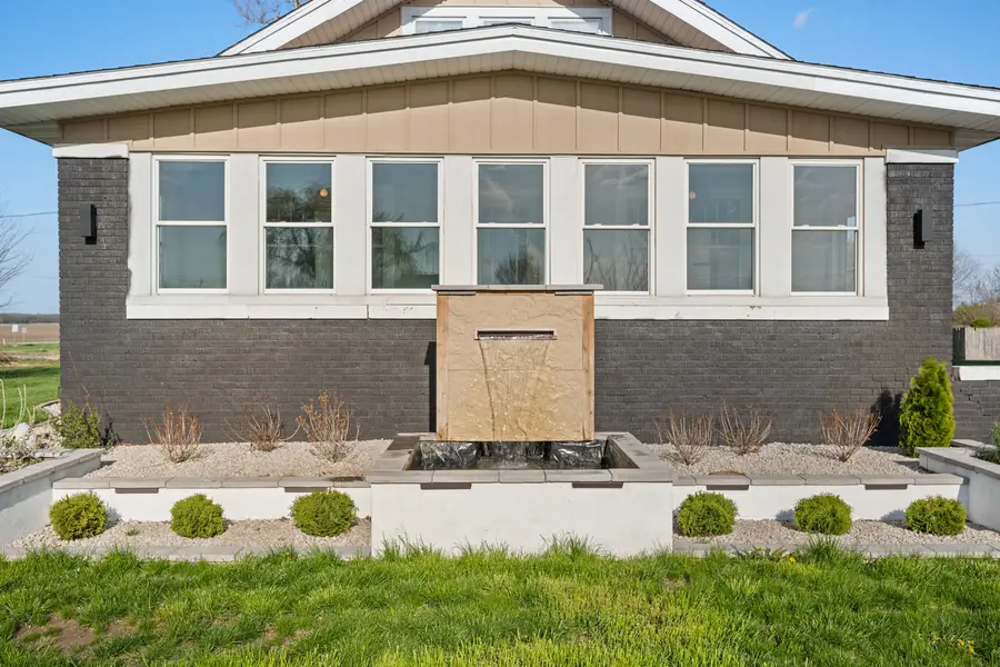 32462 White Street, Kirkland, IL 60146 - #2