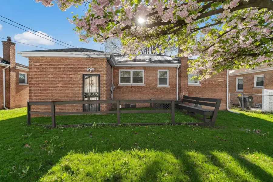 752 E 164th Street, South Holland, IL 60473 - #2