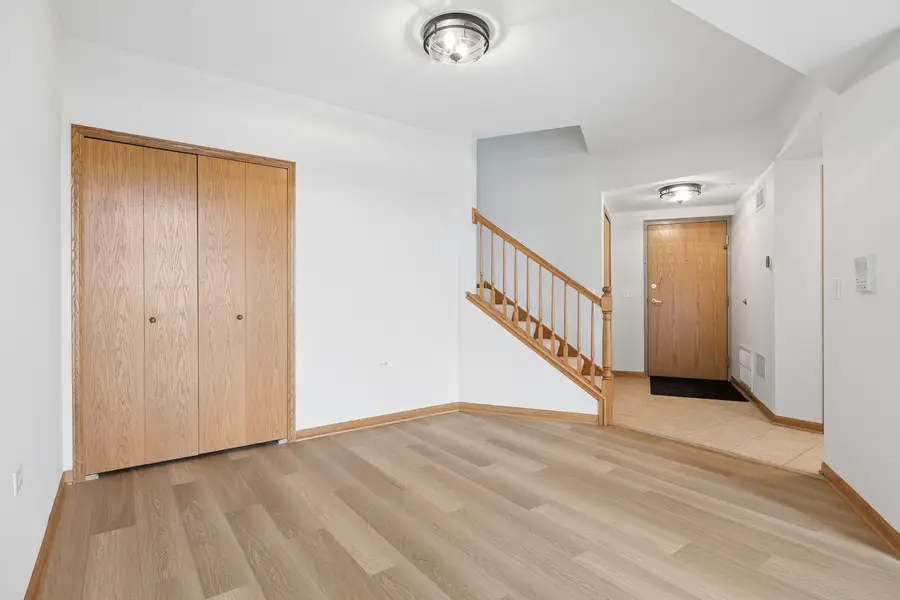 14100 Sheffield Drive #403, Homer Glen, IL 60491 - #3