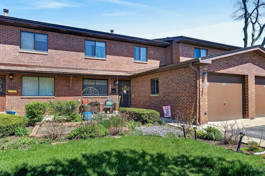 1219 Hunters Lane #1219, Lake Zurich, IL 60047 - #3