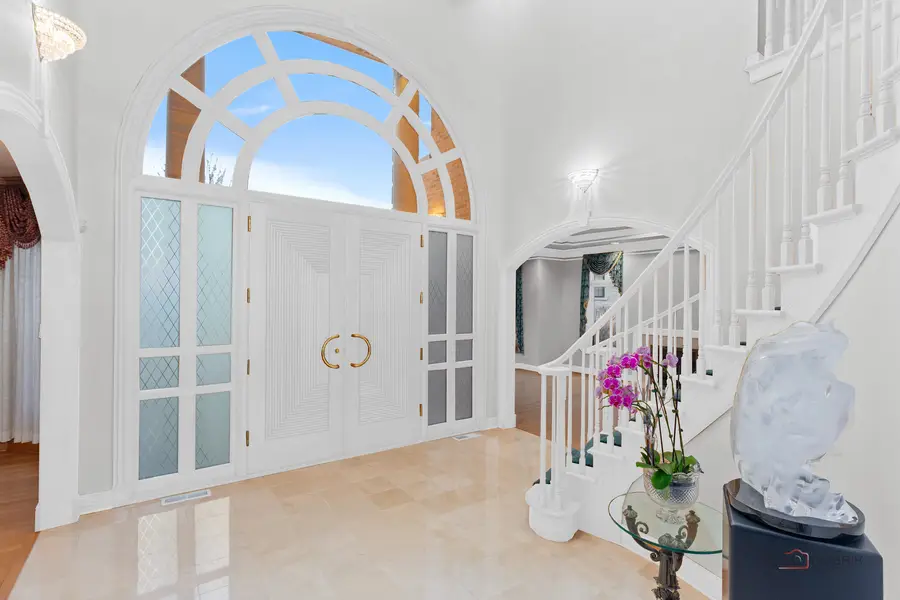 1611 Burr Oak Drive, Libertyville, IL 60048 - #3