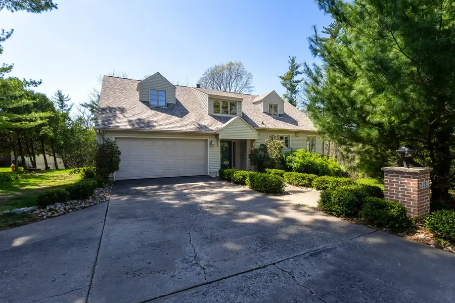 2120 31st Avenue, Rock Island, IL 61201 - #2