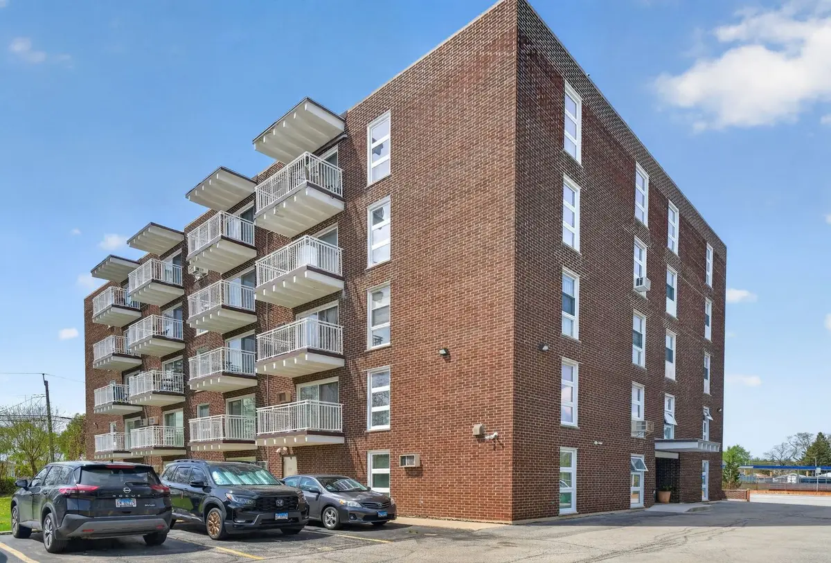 7225 W Higgins Avenue #103, Chicago, IL 60656 - #1